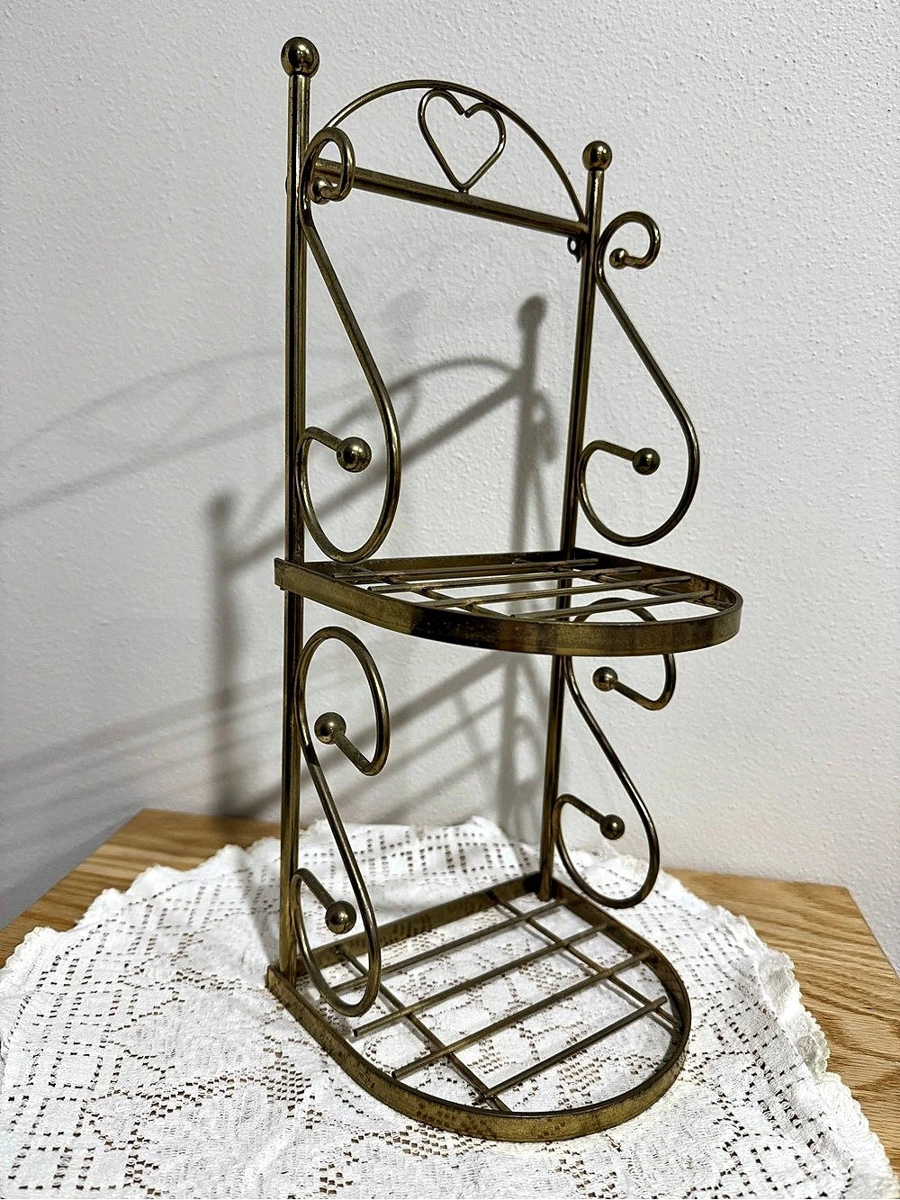Vtg gold Two-Tier heart shelf